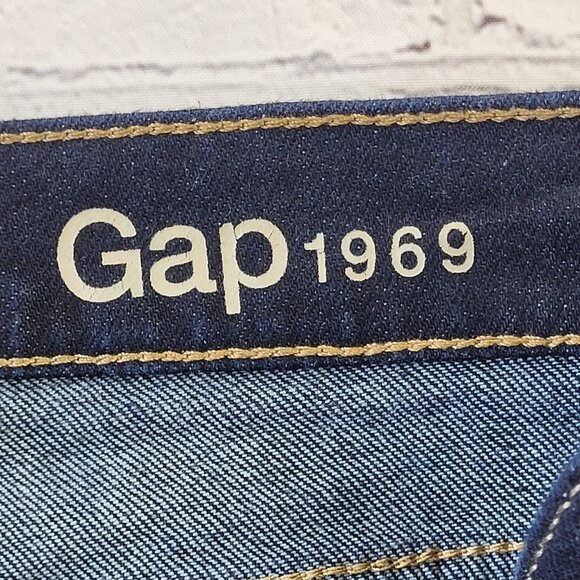 Gap Woman’s dark blue authentic flare jeans size 29 Short - Picture 9 of 12